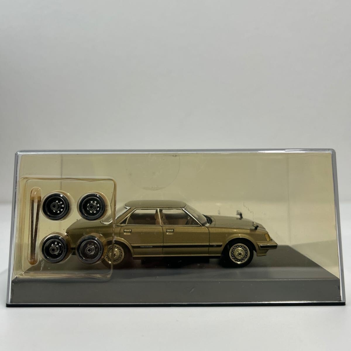 Amazon.co.jp: アオシマ DISM 1/43 ミニカー CHASER AVANTE TWINCAM24